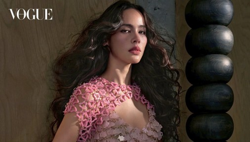 ญาญ่า-อุรัสยา อวดลุคสะกดสายตาบนปก Vogue Thailand ตอกย้ำแฟชั่นยั่งยืน PIPATCHARA x SHOKUBUTSU